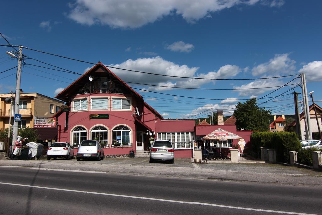 Penzion Rudolf Prievidza Exterior photo