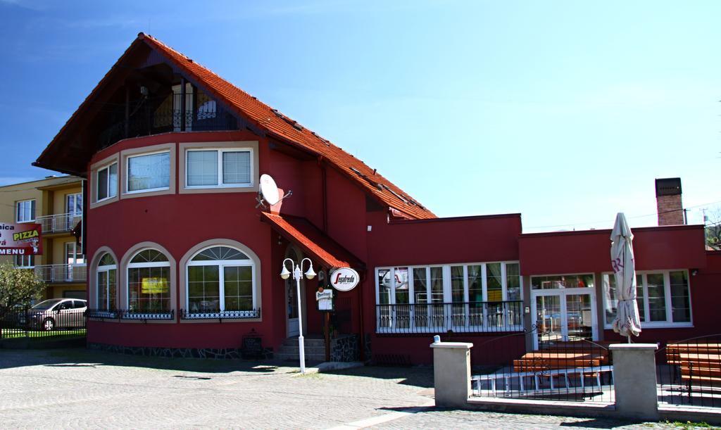 Penzion Rudolf Prievidza Exterior photo